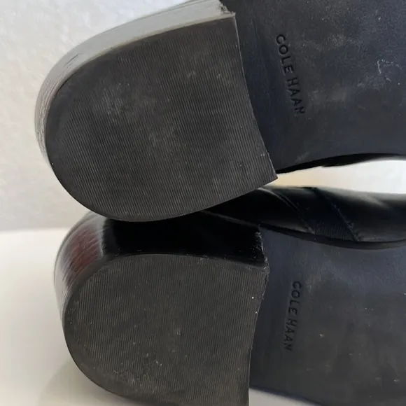 COLE HAAN :: BOOTIES