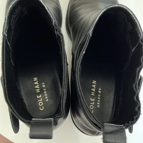 COLE HAAN :: BOOTIES