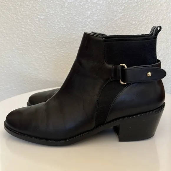 COLE HAAN :: BOOTIES