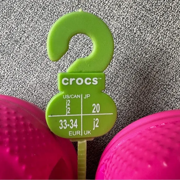 Crocs Classic Slip On Neon Highlighter Clog Hot Pink Girl’s j2 Junior 2 NEW NWT