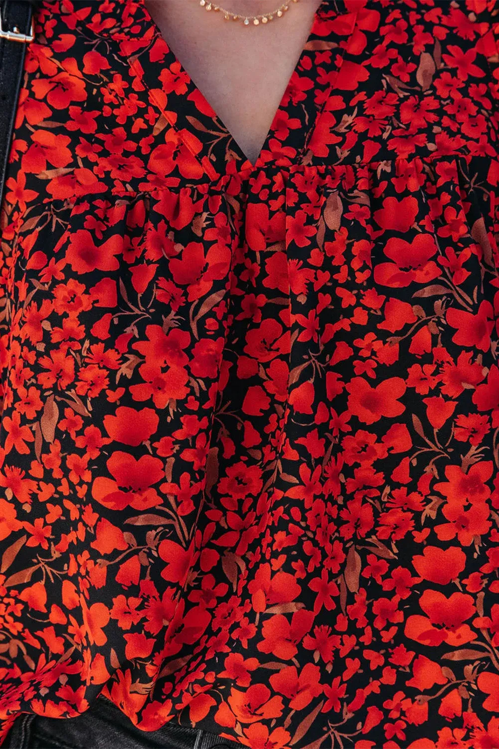 Floral Print Tiered Flutter Sleeve V Neck Top