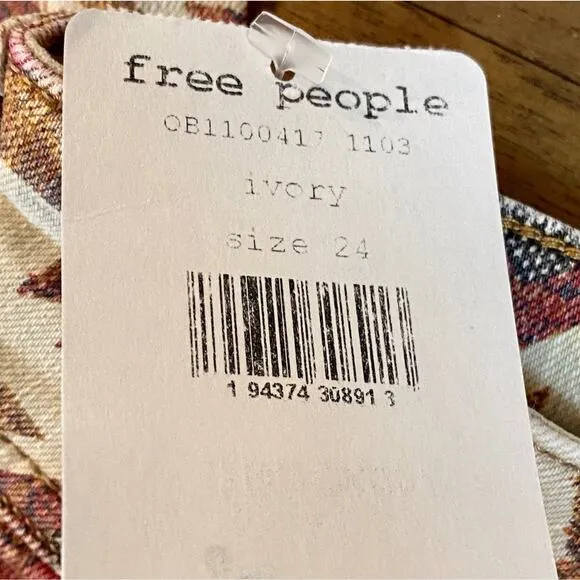 NWT Free People Ivory Wild Child Skinny Jeans 24